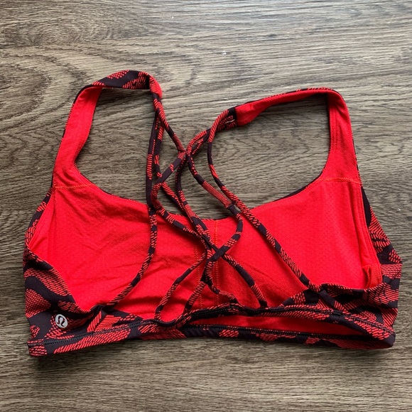 Lululemon sports bra - Picture 2 of 4